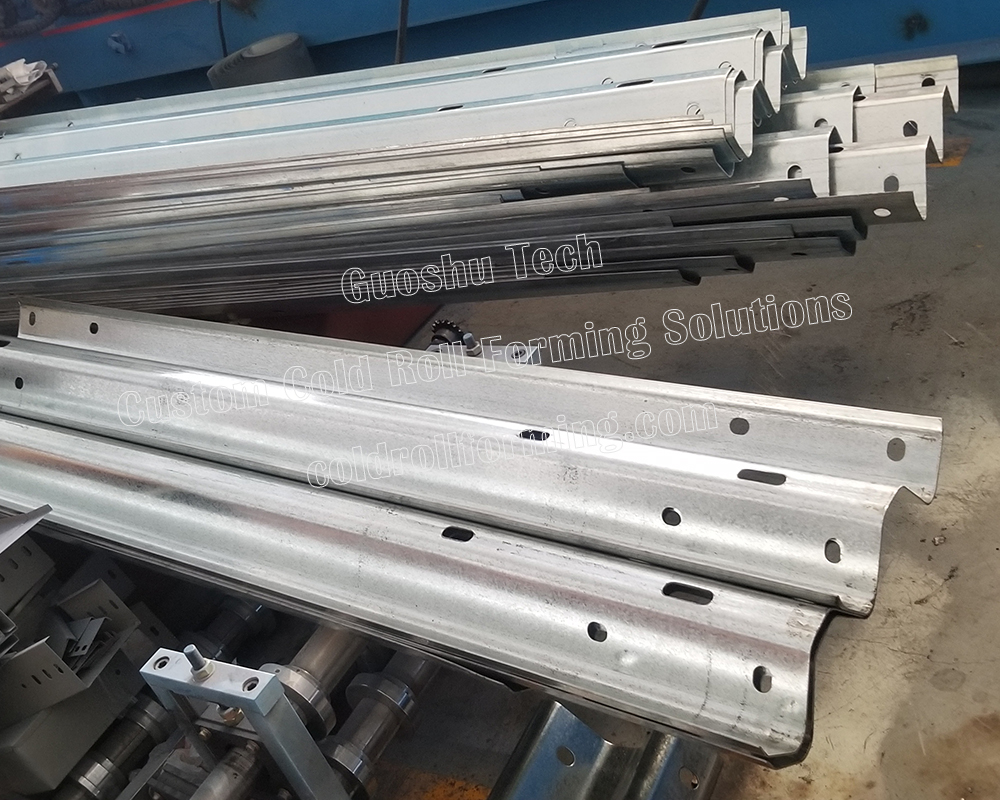 Highway Double Wave Guardrail Roll Forming Machine | Automatic Hydraulic Punching & Cutting Integrated Machine