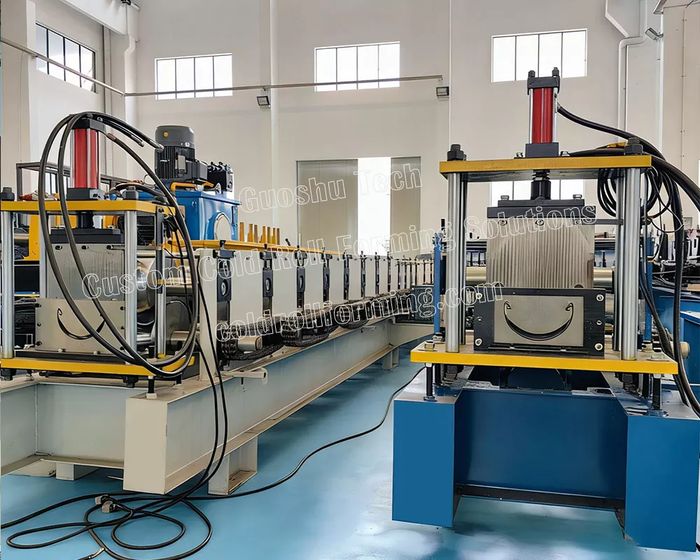 Arc-shaped gutter roll forming machine