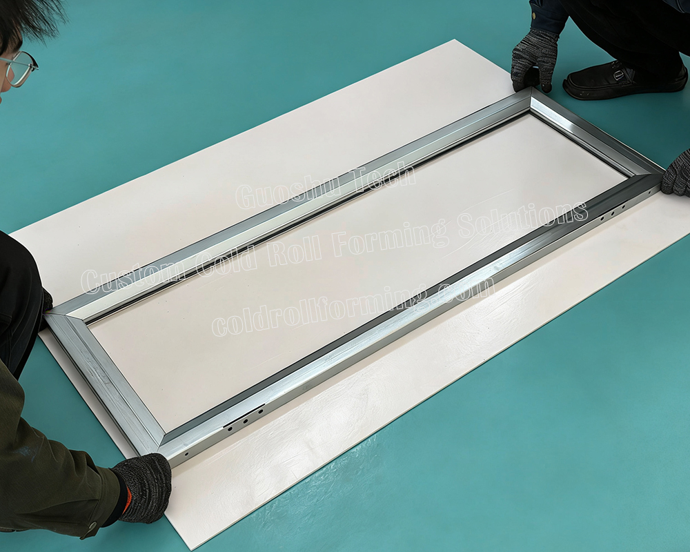 High-Quality Window & Door Cold Roll Forming Machine | Custom Solutions